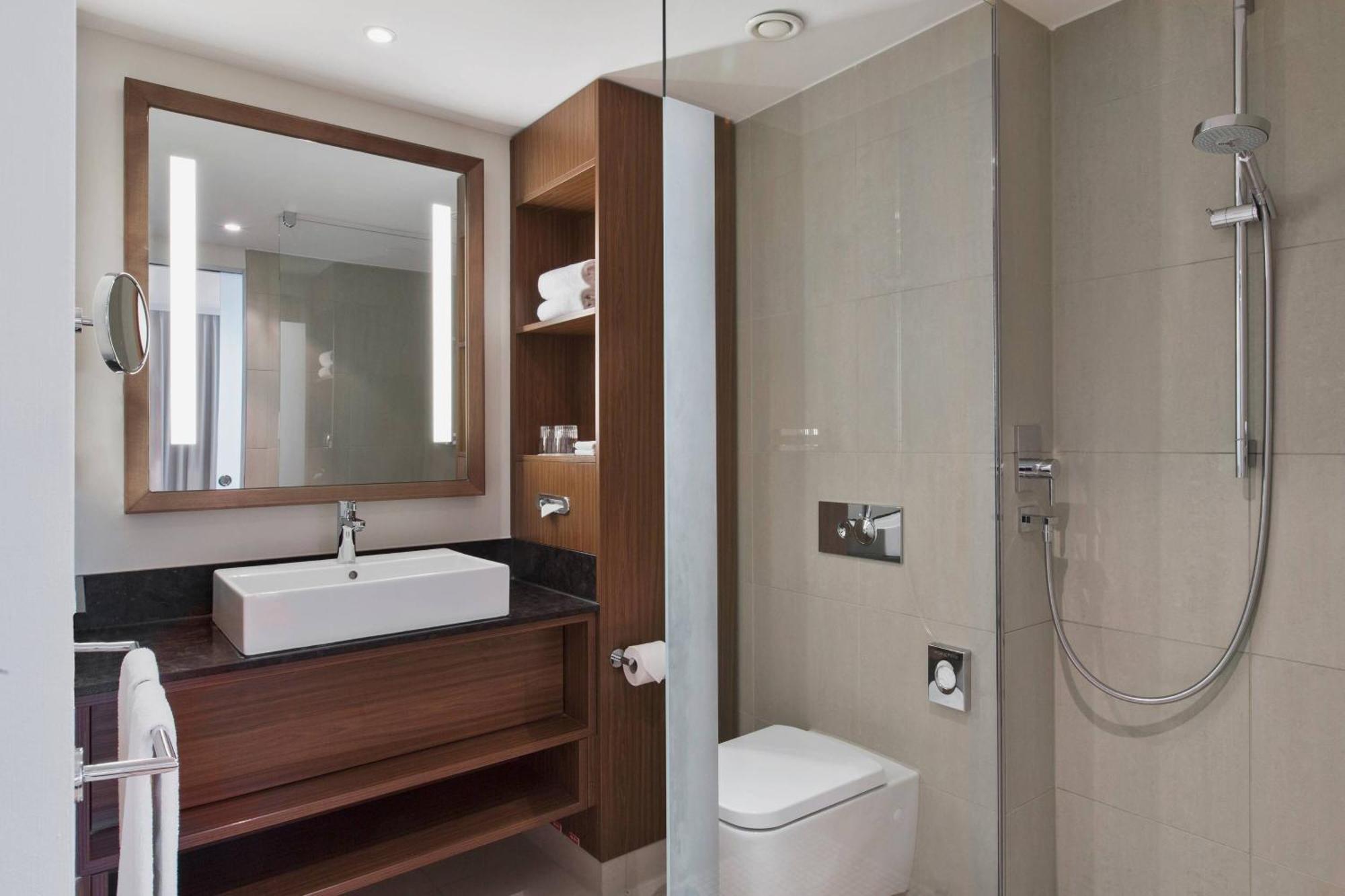 Courtyard by Marriott Wiesbaden-Nordenstadt Eksteriør bilde